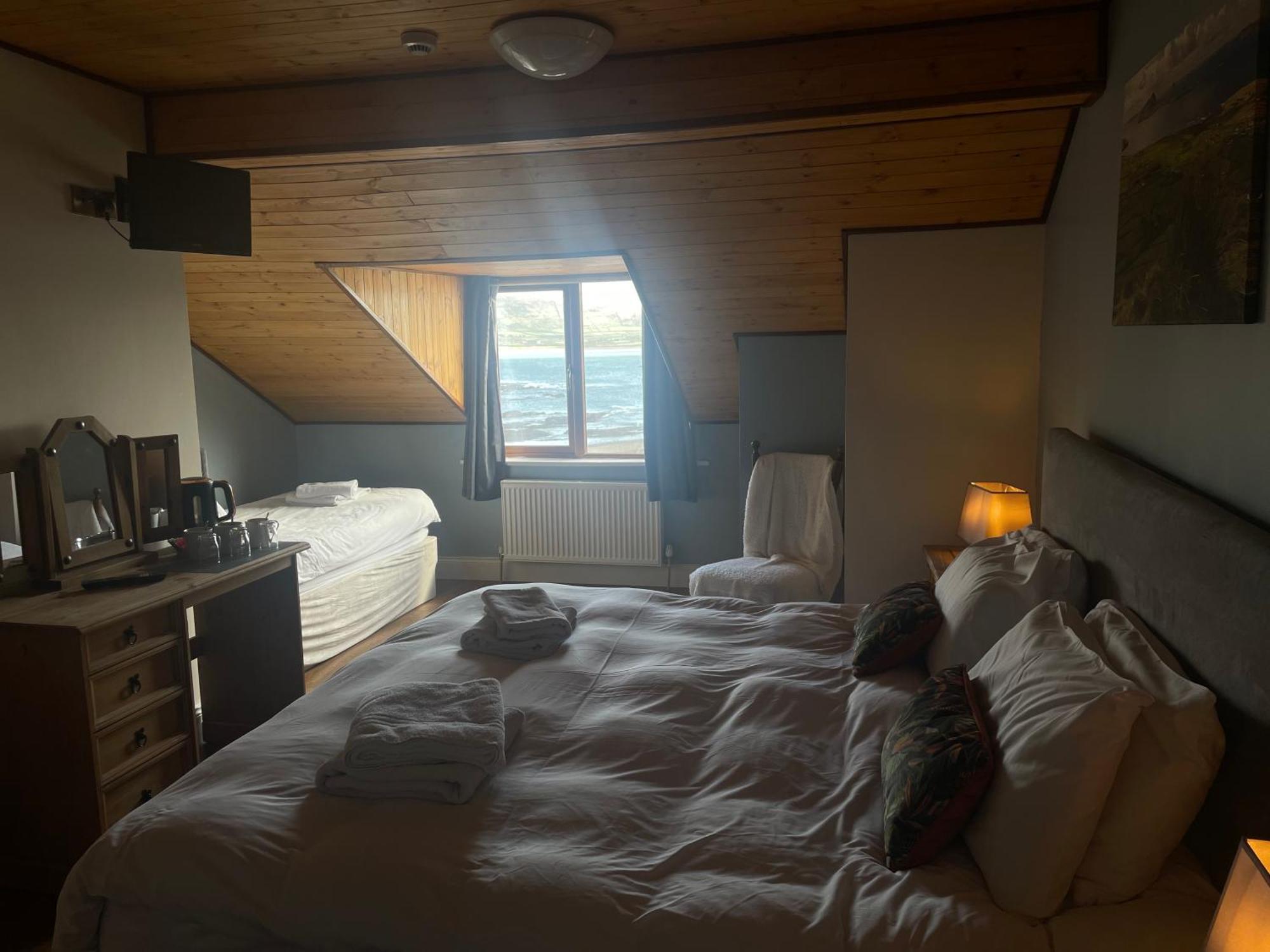 Bed and Breakfast The Coastguard House @ Tigh T.P. Ballydavid Zewnętrze zdjęcie